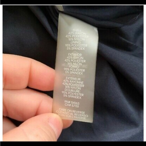 ✨NWT KARL LAGERFELD WOMENS SKIRT✨ - Picture 3 of 12